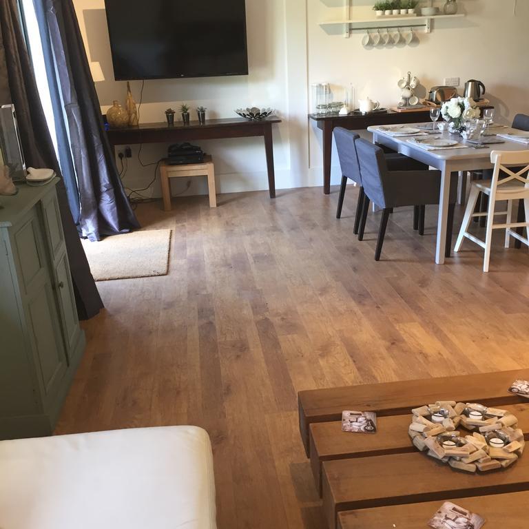 Willow Court Farm The Lodge & Petting Farm, 8 Mins From Legoland & Windsor, 15 Mins From Lapland Uk Екстериор снимка